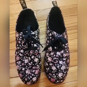 Floral Lace-Up Women's Shoes
